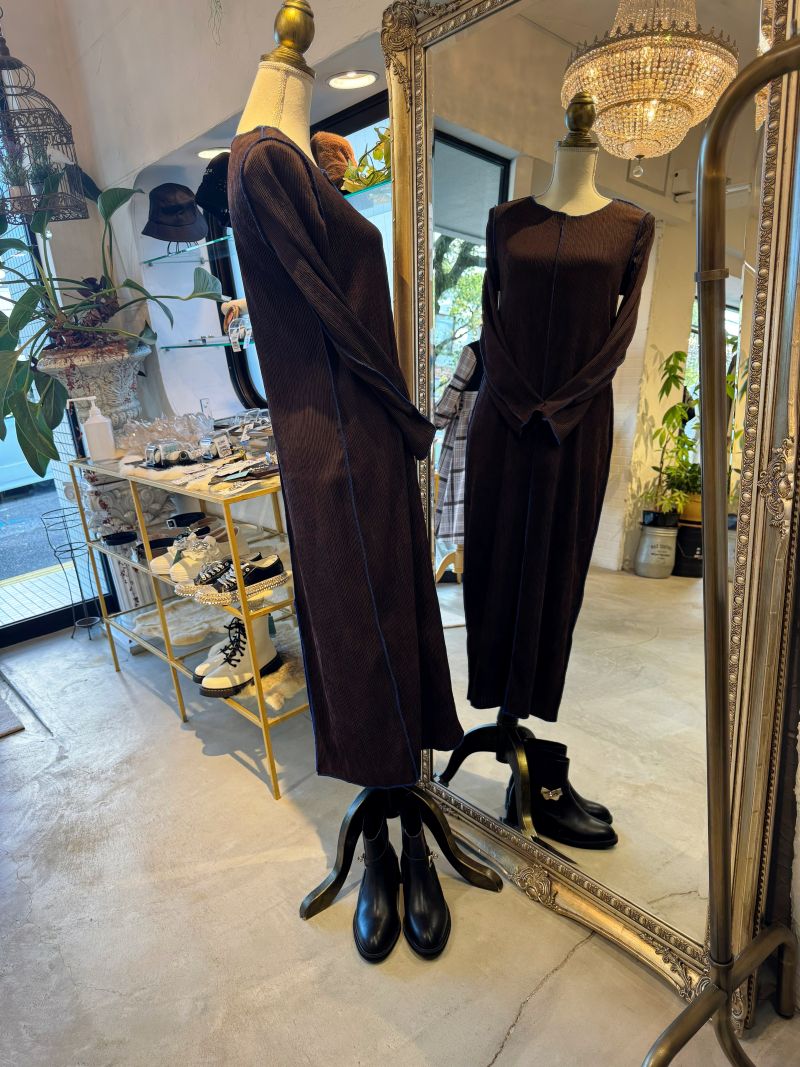 BlueLineBrownプリーツワンピース