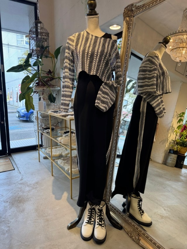 MonotoneLaceトップス＋LaceLineワンピースSetup