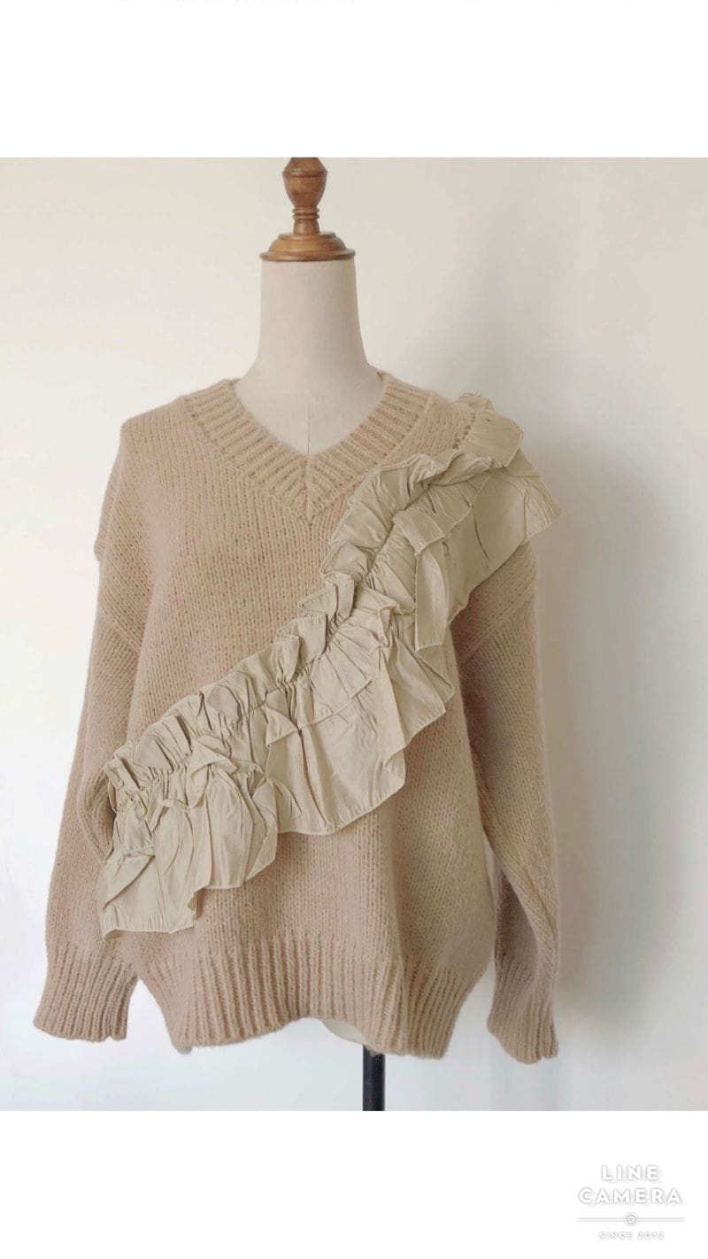 Bigフリルニット