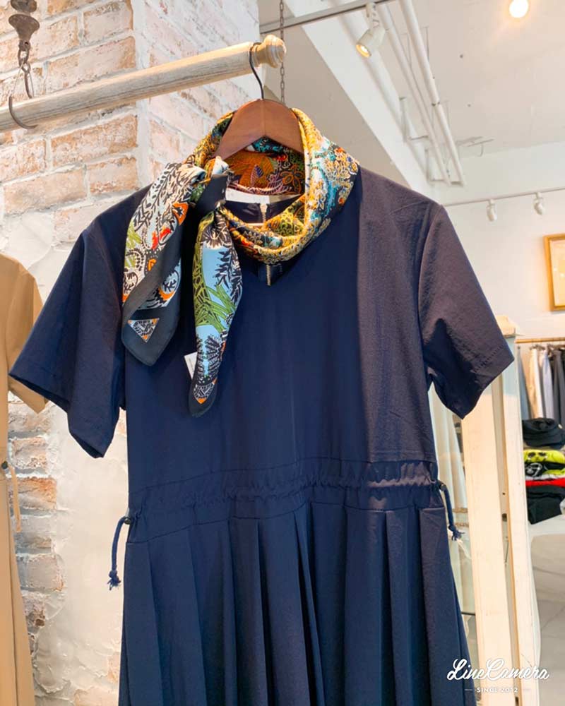 Hang シルクスカーフ