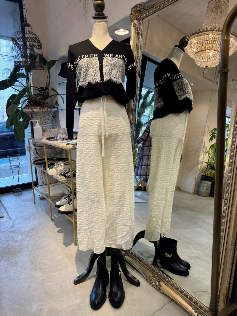 LaceLetterカーディガン