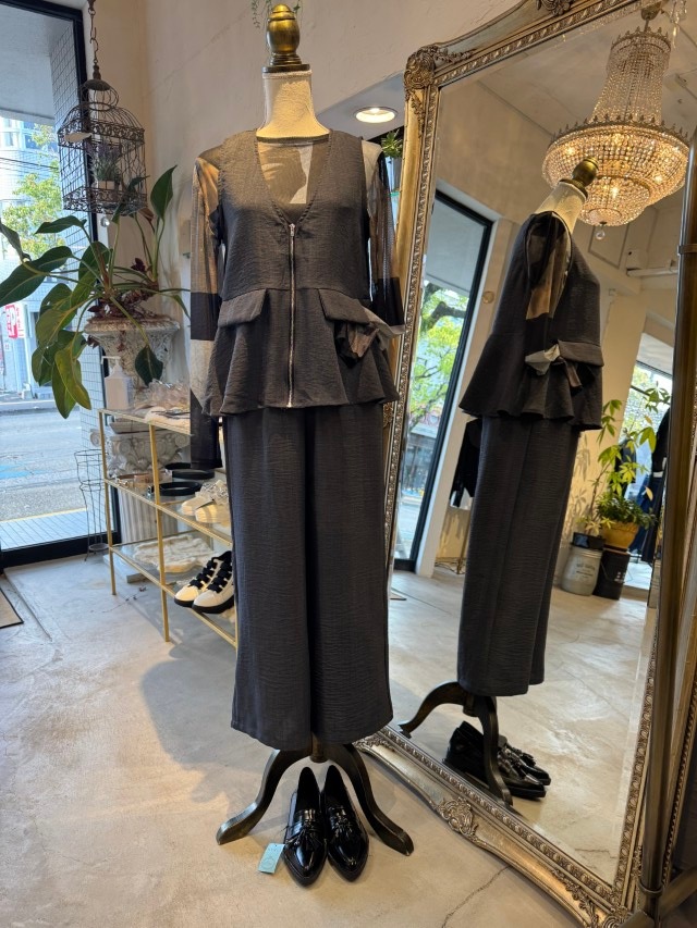 ZipperVNackベスト＋パンツSetup