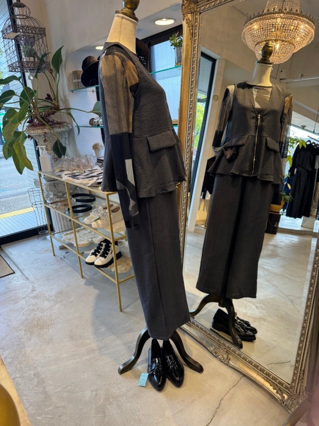 ZipperVNackベスト＋パンツSetup