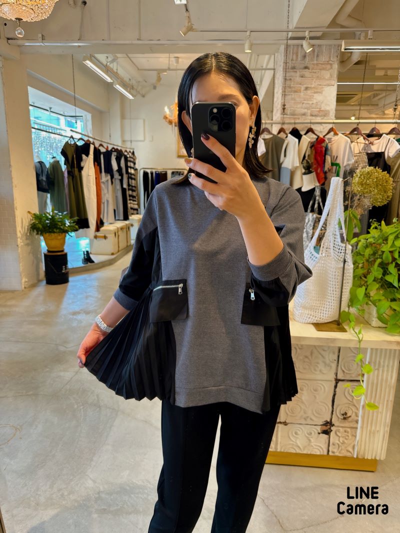 SideプリーツZipperTシャツ