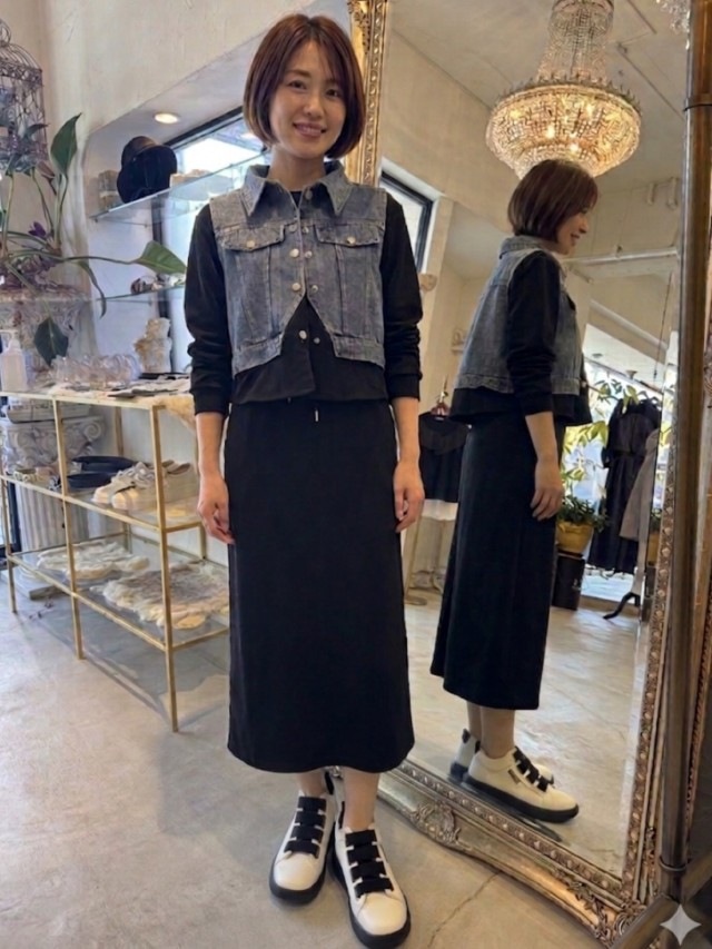 BlackTシャツ×DenimTops＋タイトスカートSetup