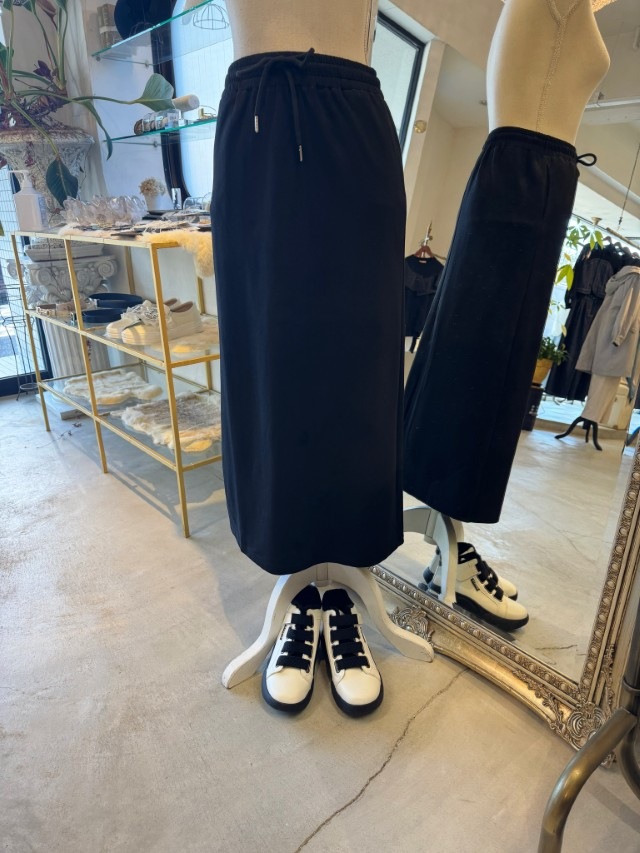 BlackTシャツ×DenimTops＋タイトスカートSetup