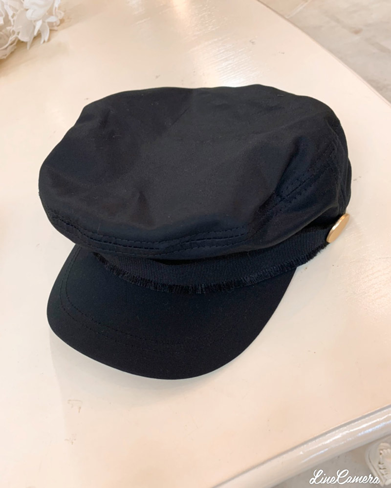 ゴールドボタンキャスケット