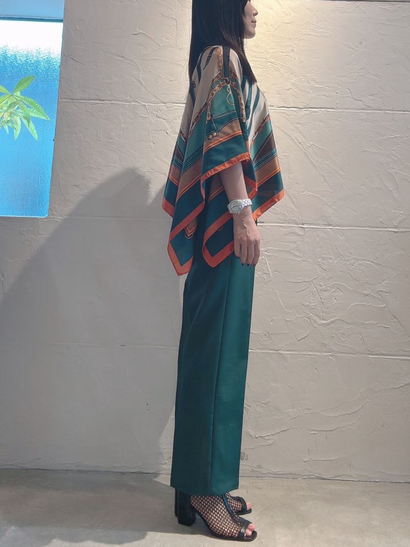 ScarfCapeカットソー+Greenパンツセットアップ