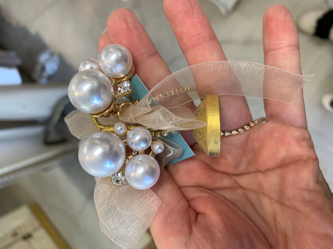 パールChiffonリボンピアス