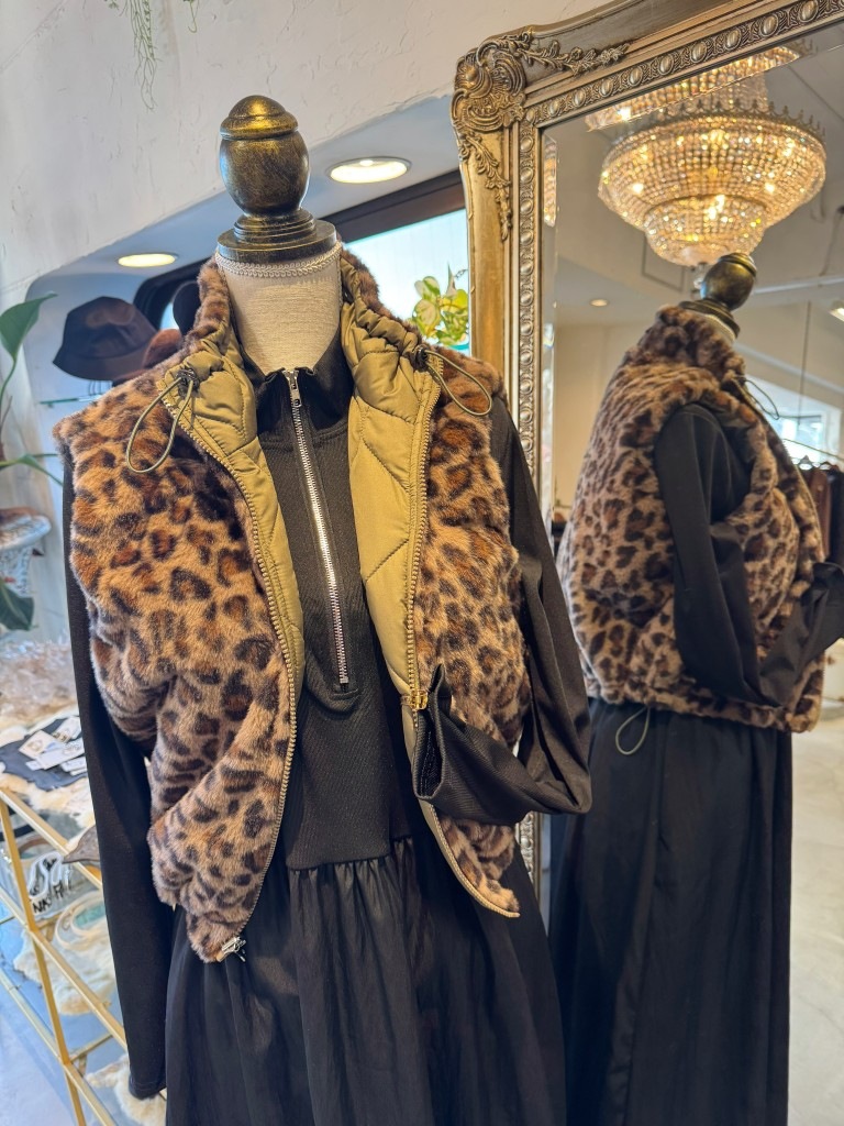 ReversibleLepardFur×Quiltingベスト