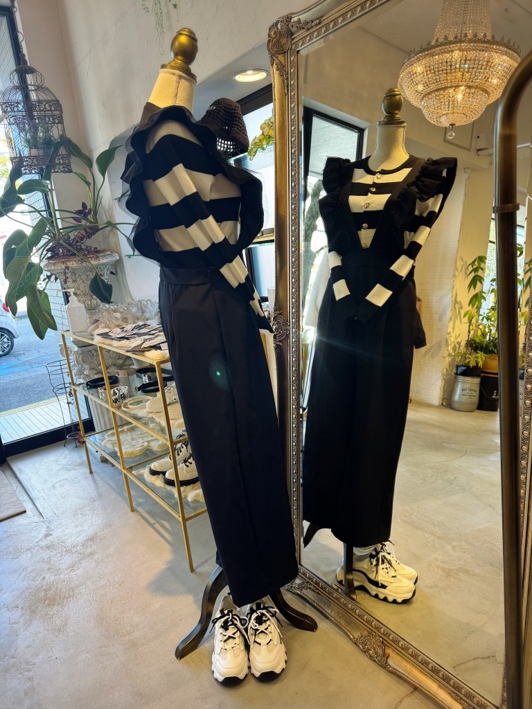 TulleフリルVLineサロペットパンツ