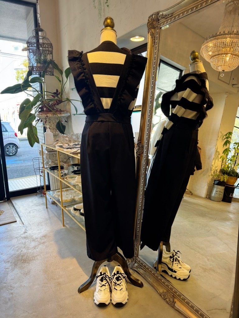 TulleフリルVLineサロペットパンツ