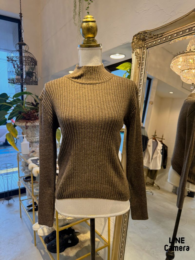 TightNeckリブニット