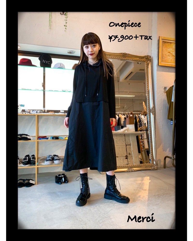 フードデザイン フレアワンピース