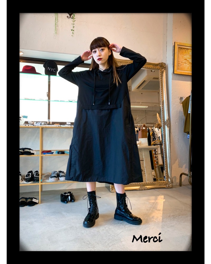 フードデザイン フレアワンピース