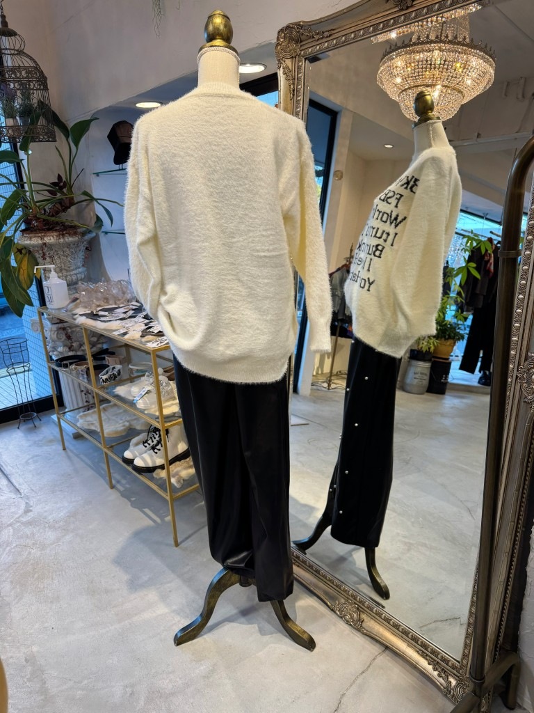 Fakeレザー×Pearlパンツ