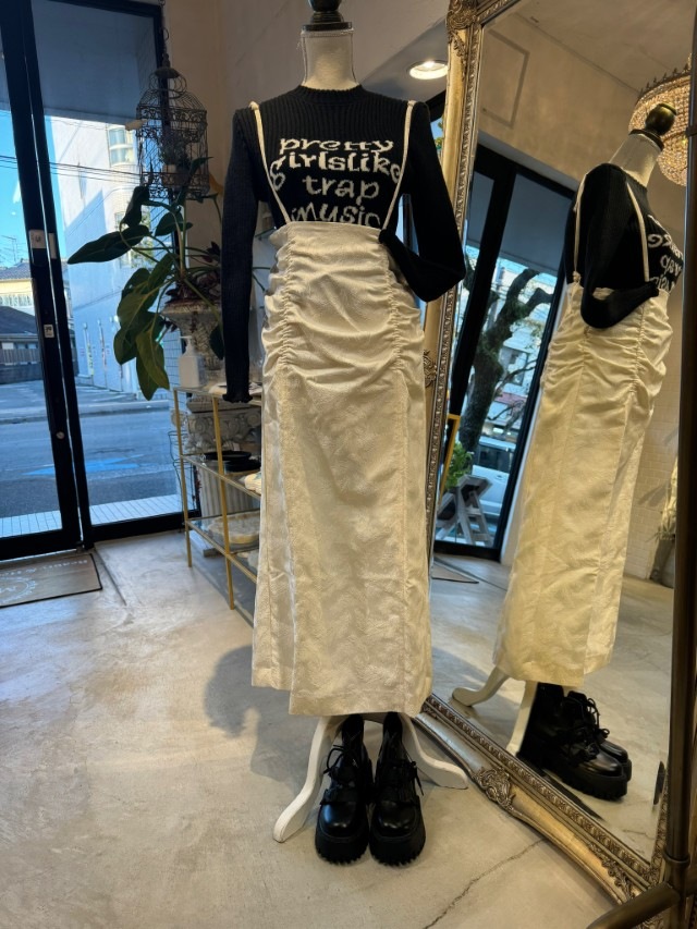 Shirringデザインサロペットスカート