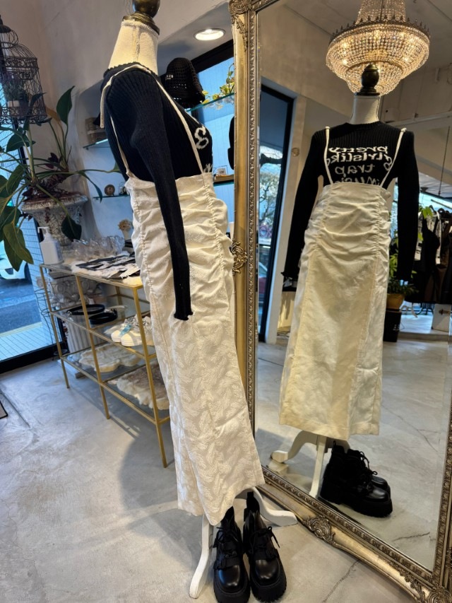 Shirringデザインサロペットスカート