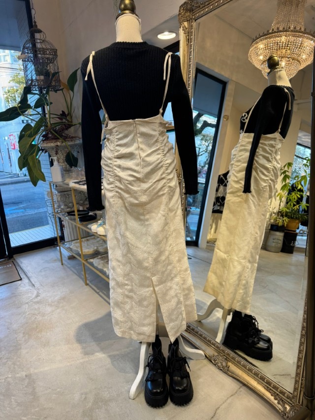 Shirringデザインサロペットスカート