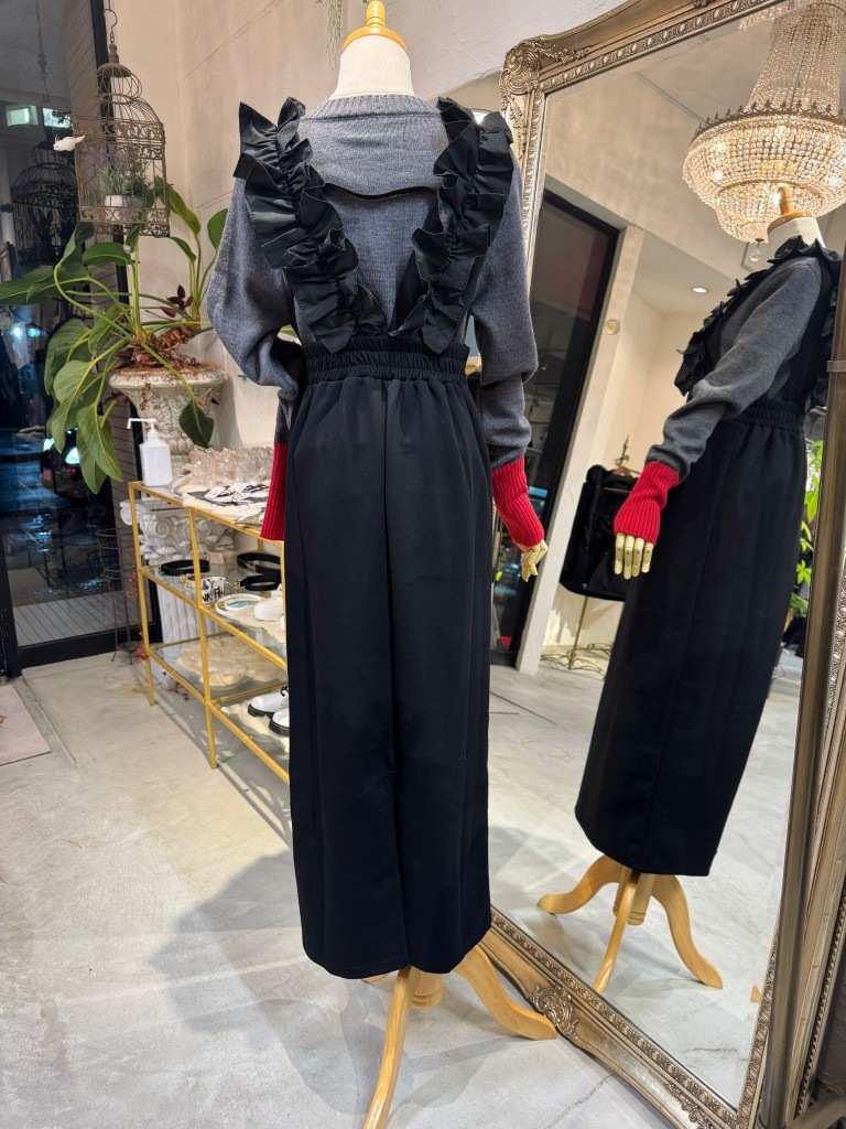 Shoulderフリルサロペットスカート