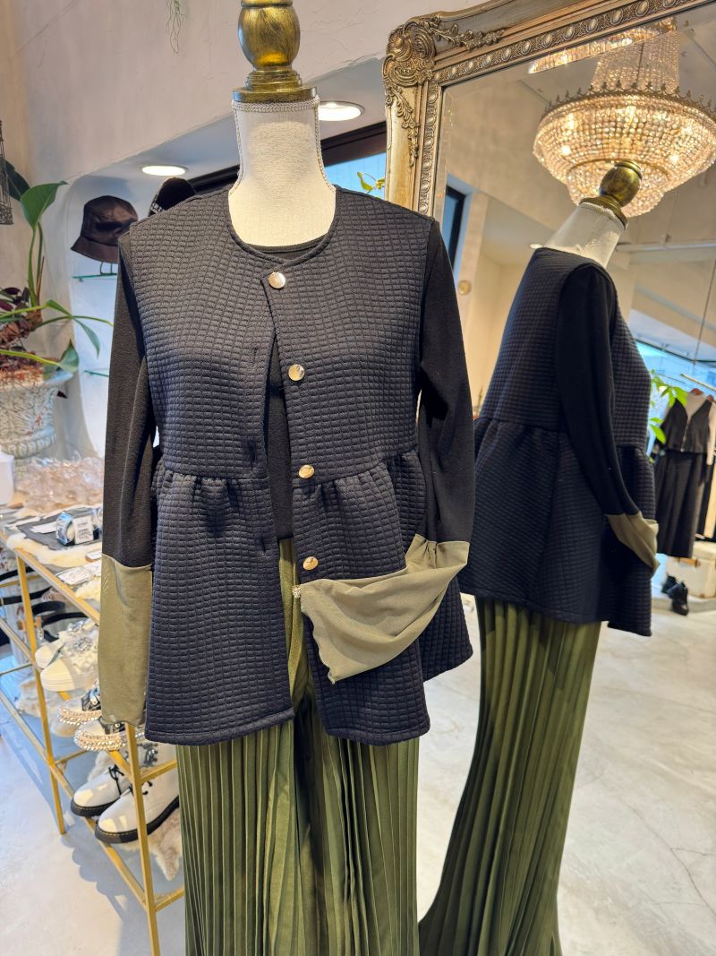 GoldボタンQuiltingペプラムジレJacket