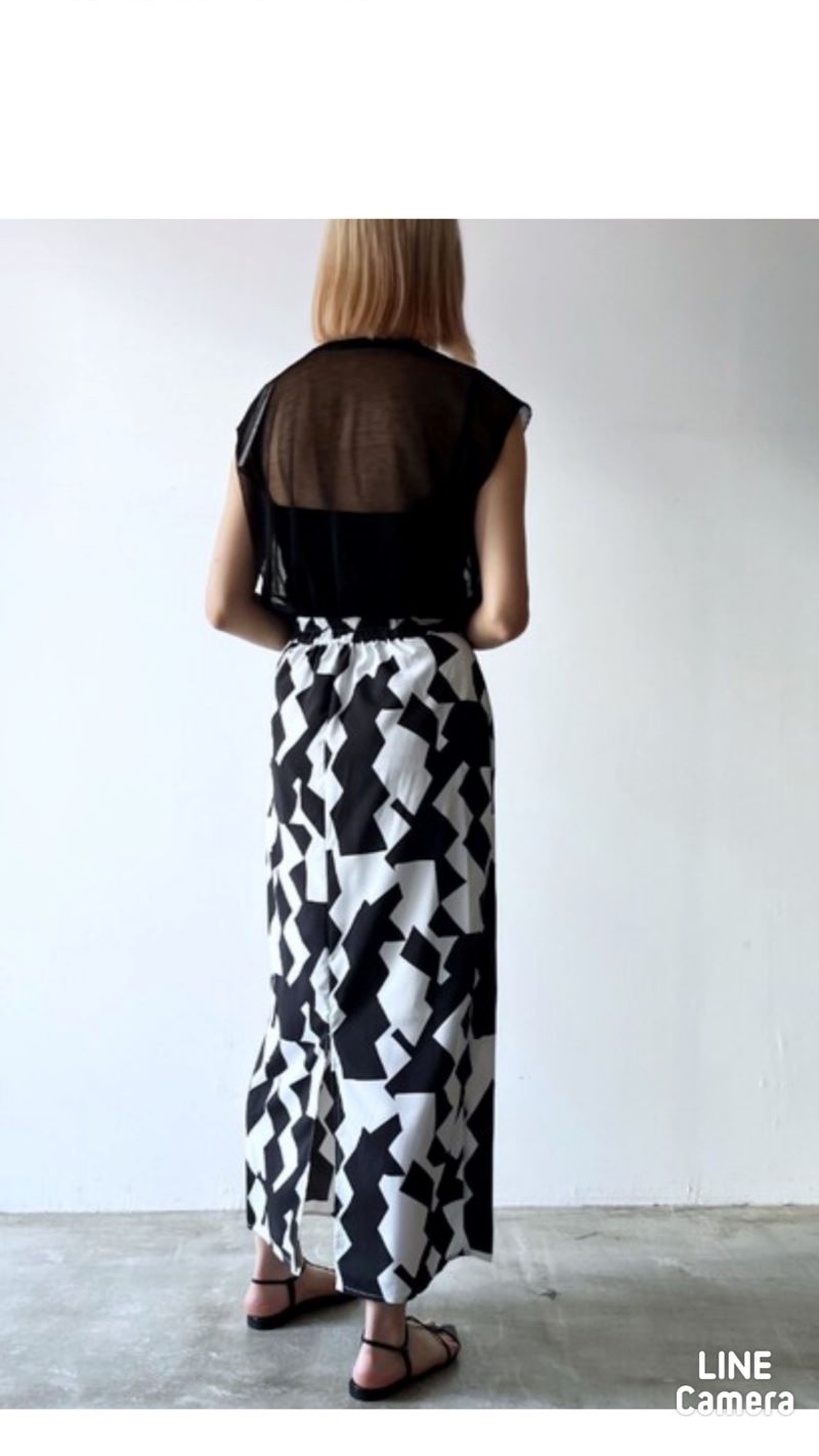 Bycolor　Geometricタイトスカート