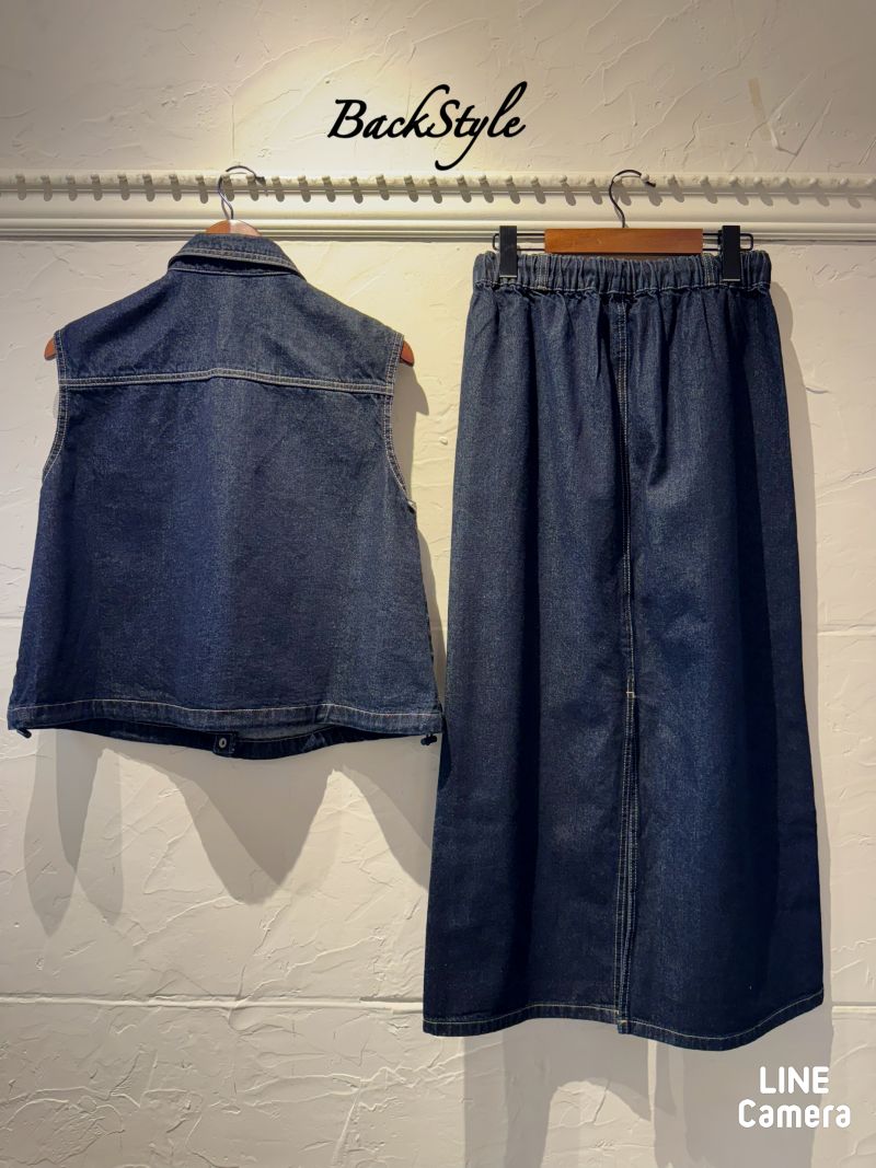 Denimベスト＋Denimタイトスカート