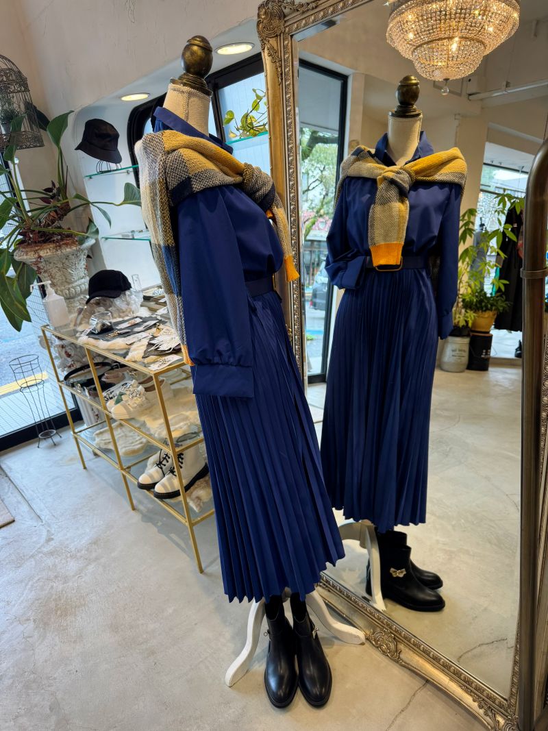 RoyalBlueプリーツスカートワンピース