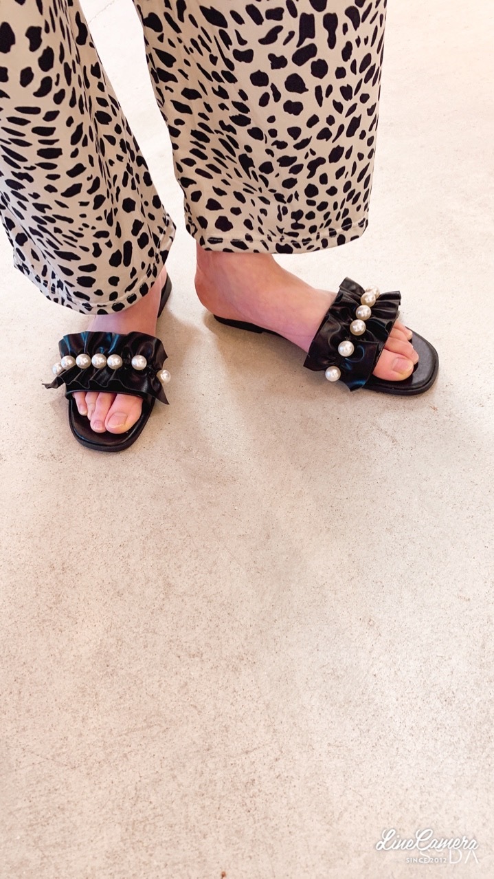 フリルパールSandal