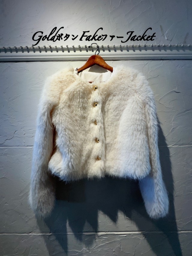 GoldボタンFakeファーJacket