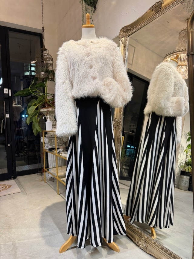 GoldボタンFakeファーJacket