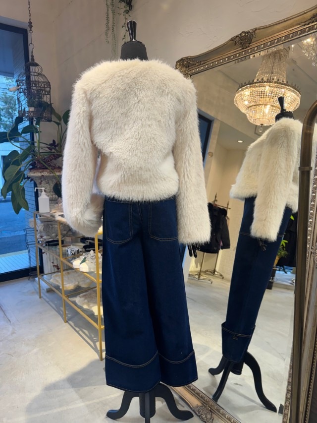 GoldボタンFakeファーJacket