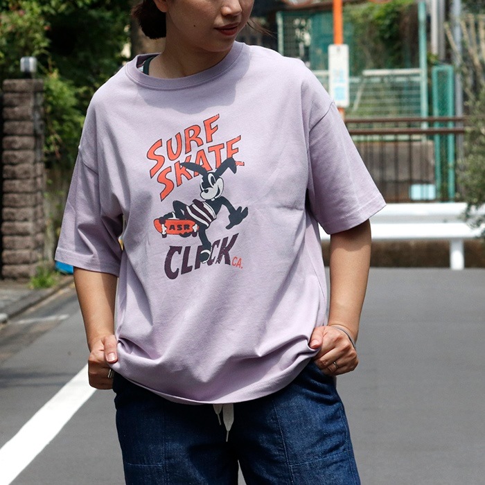 スケートうさぎ プリント 5分袖 Tシャツ
