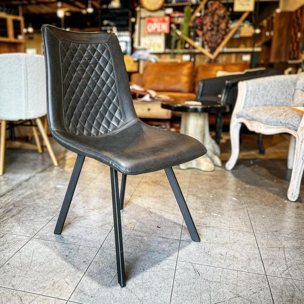 リクライニングアームチェア 黒 7020 チェア BR | チェア,ダイニングチェア | | ブームス