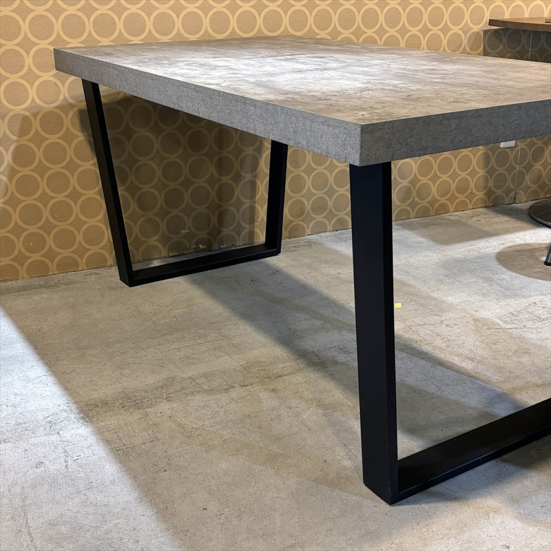 �ޡ��٥� �����˥󥰥ơ��֥�ʥ��顼����ġ�