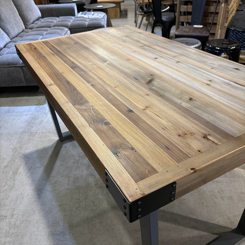 �ס��꡼ ����եȥޥ�ơ��֥�