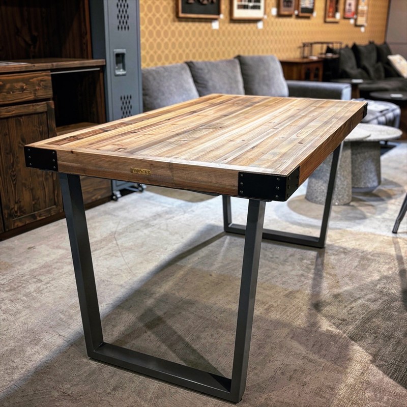 �ס��꡼ ����եȥޥ�ơ��֥�