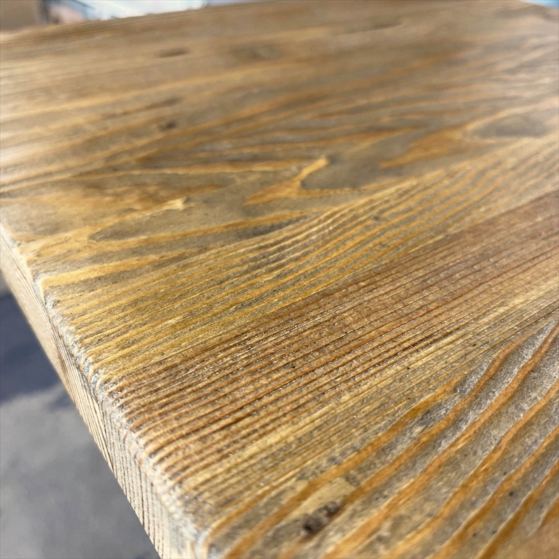 �饳�� �����ɥơ��֥�