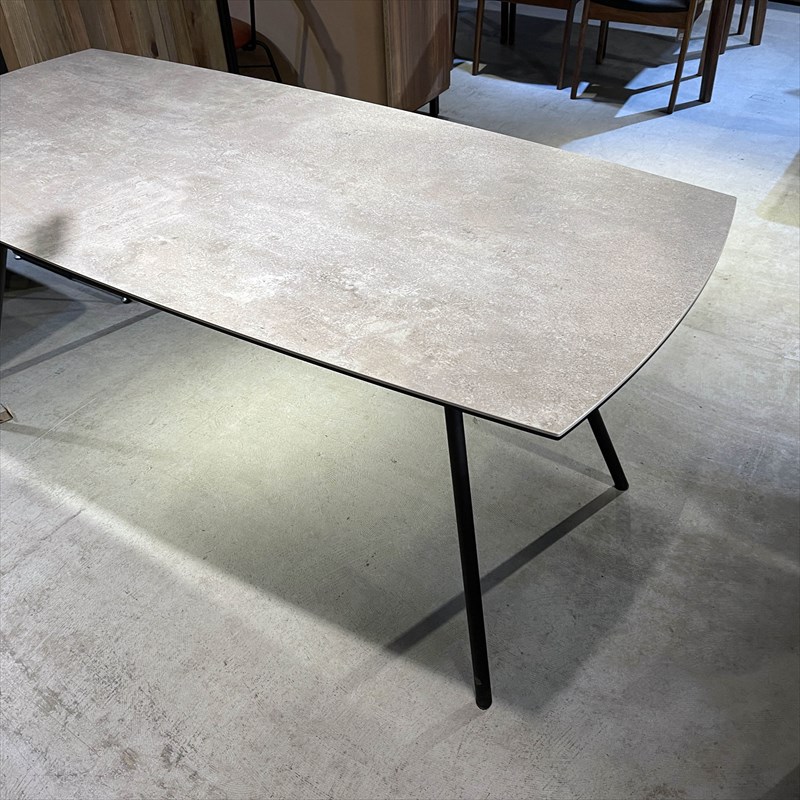 ダイニングテーブル　モルタル風セラミック135cm　グレー セラ ダイニングテーブル（コンクリート風） | テーブル