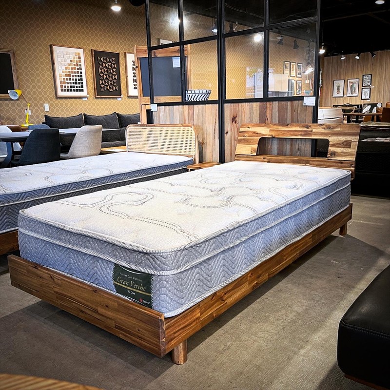 レガータ（天然木アカシア材）ベッドフレーム【サイズ選択可