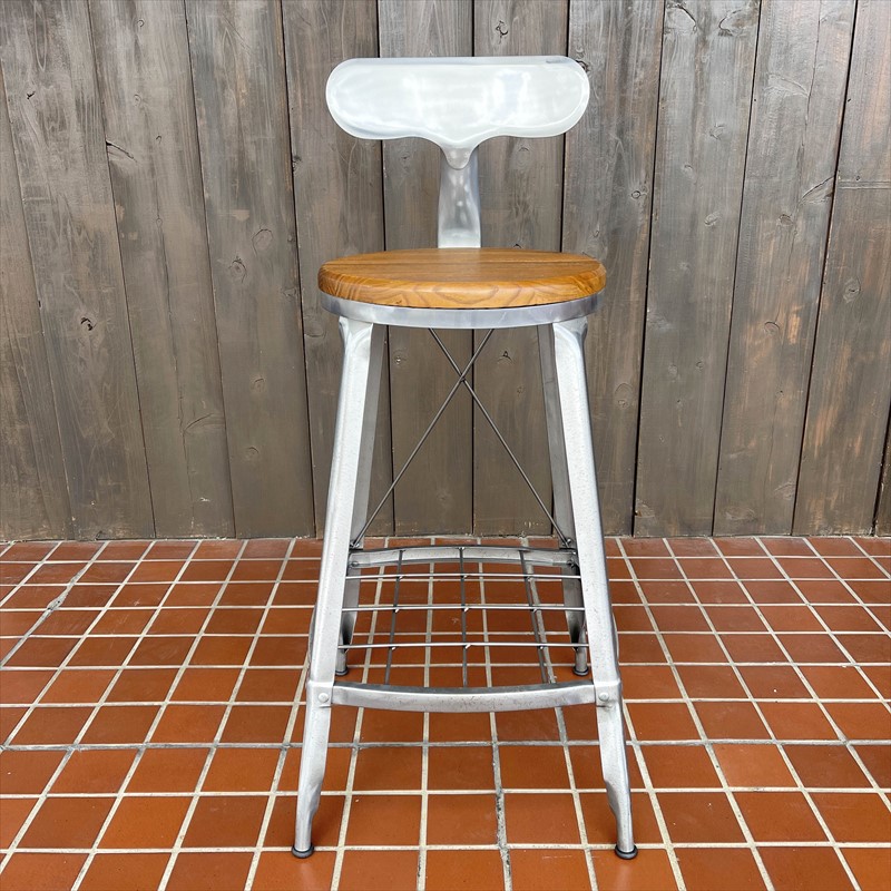 1281 �ϥ�������