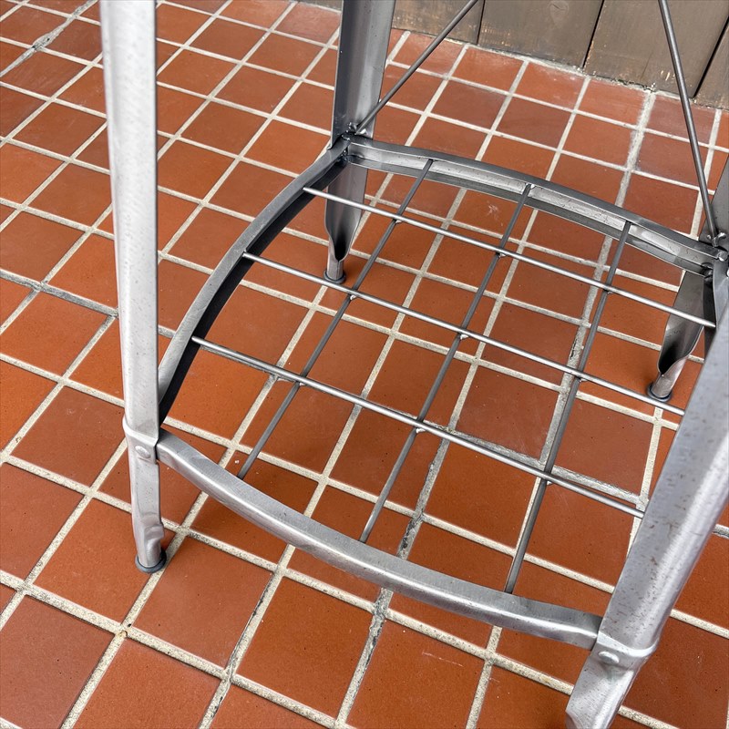 1281 �ϥ�������