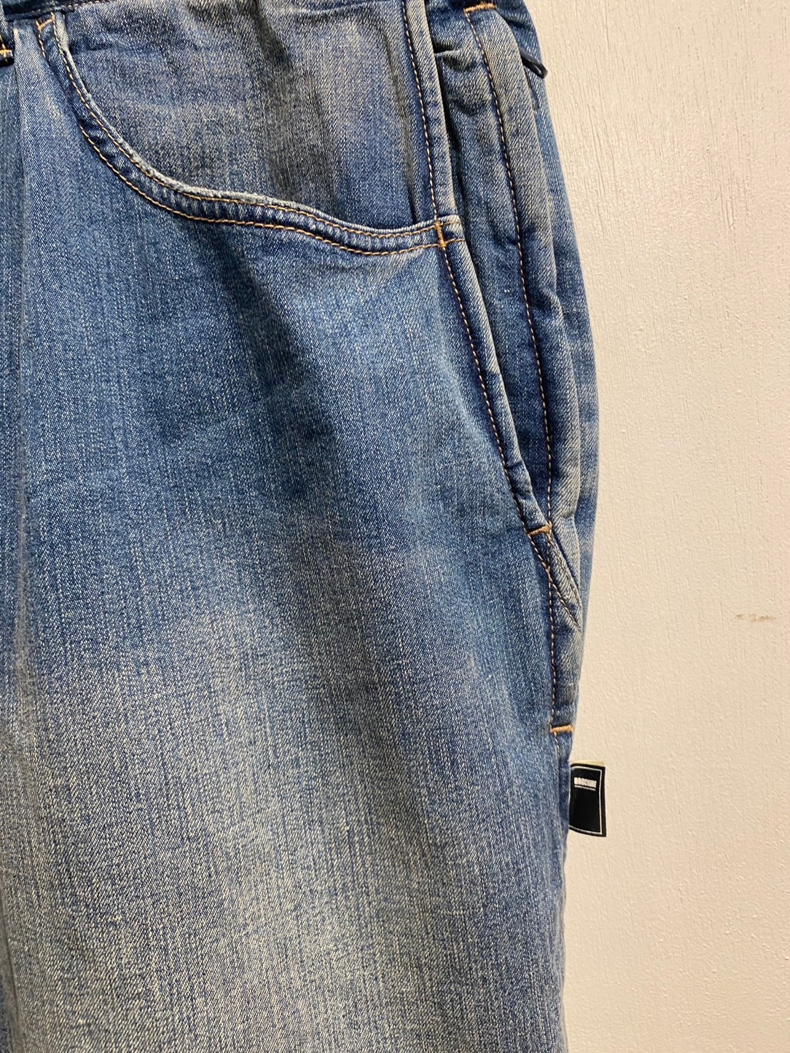 BROCHURE+REPAIR DENIM