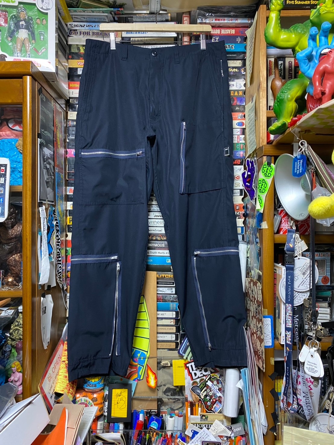 BROCHURE BFLIGHT PANTS | TROUSERS | BROCHURE ONLINE SHOP