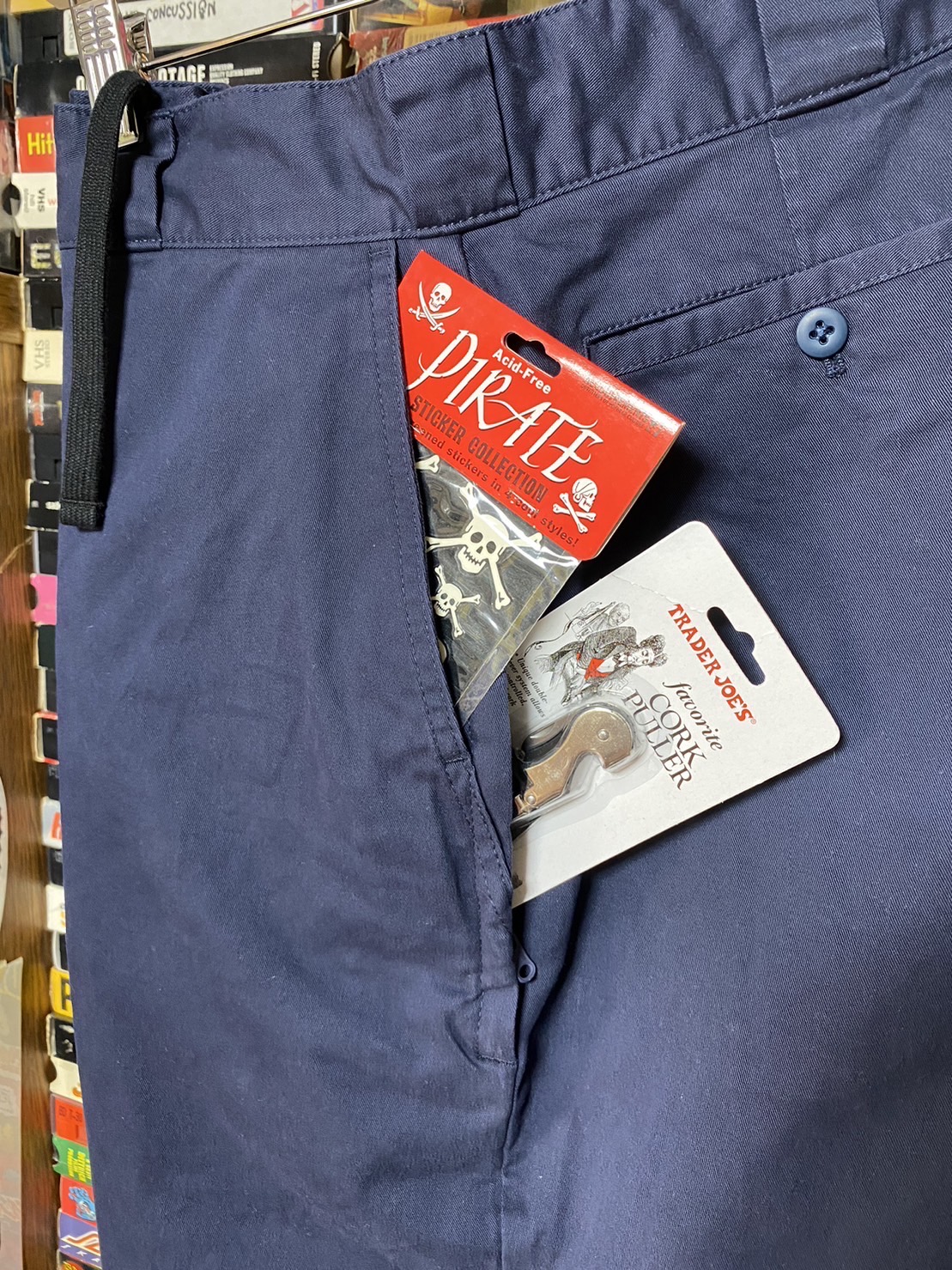 BROCHURE BIG CHINO SHORTS A.H