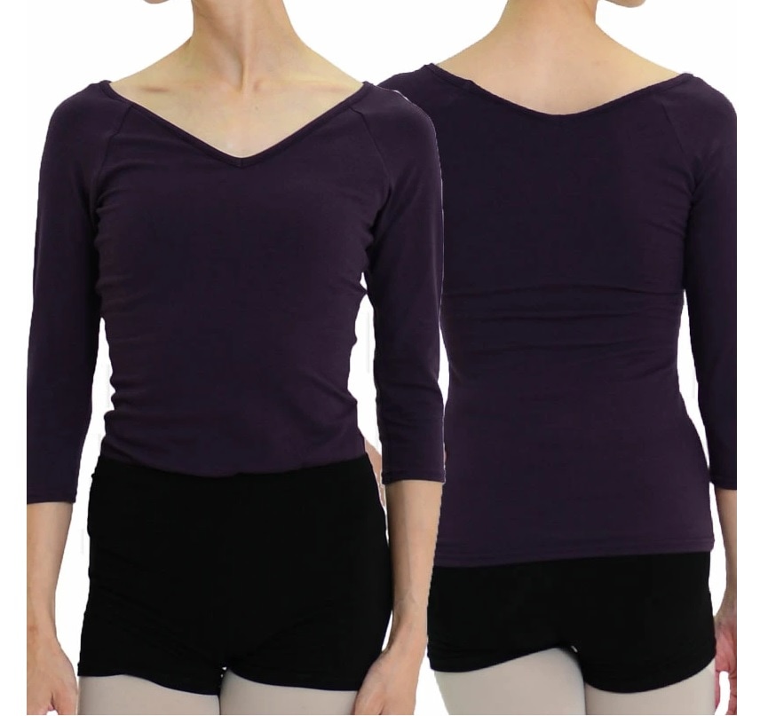 DD ボディラインを綺麗に見せたいなら♪Vネックレオトップ