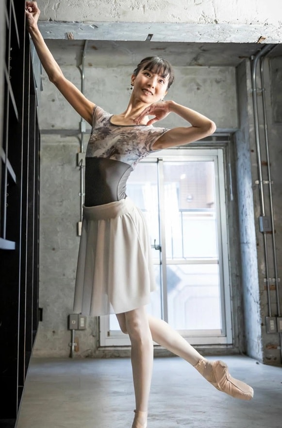 DD　二の腕が気になる方にも！サラカラフラワーネット半そでレイヤードレオトップ