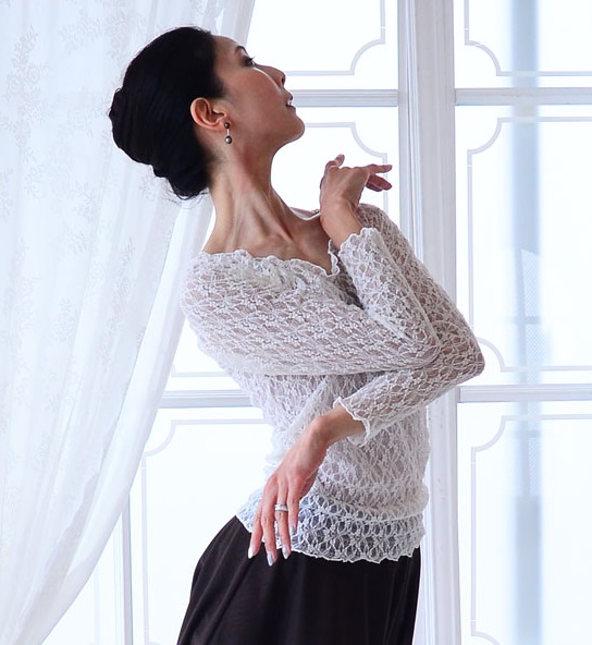 DD　抜群の美しさ♪チュールレース・ラグラントップス