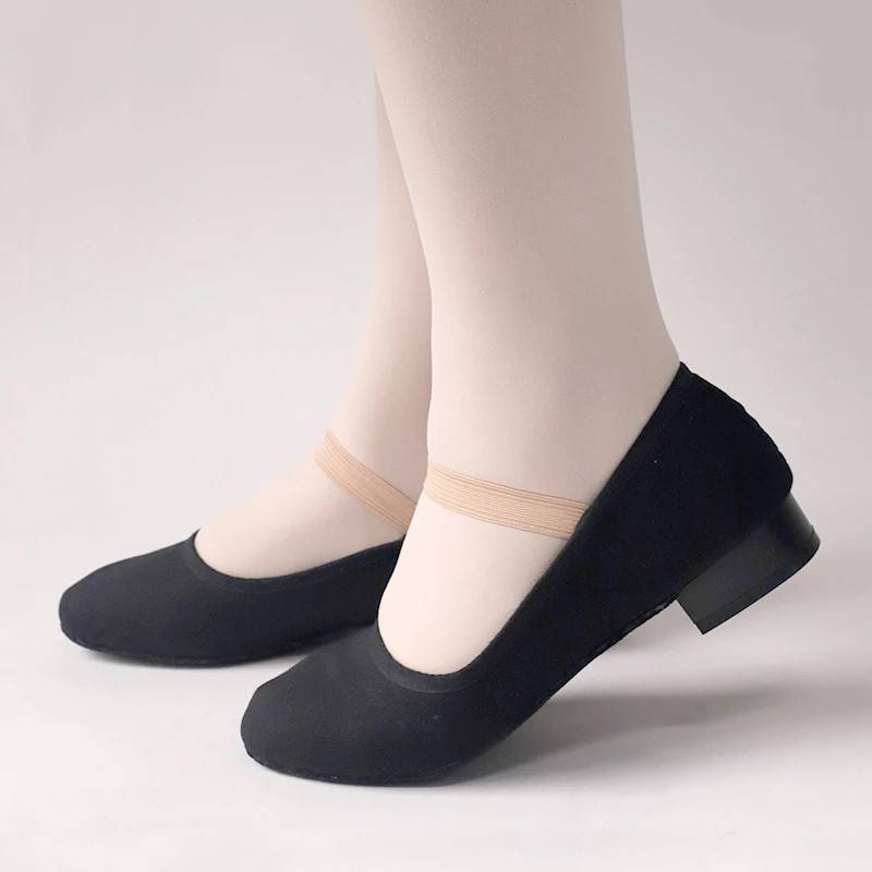 DANCEYOU　キャンバスキャラクターシューズ　2.5センチヒール