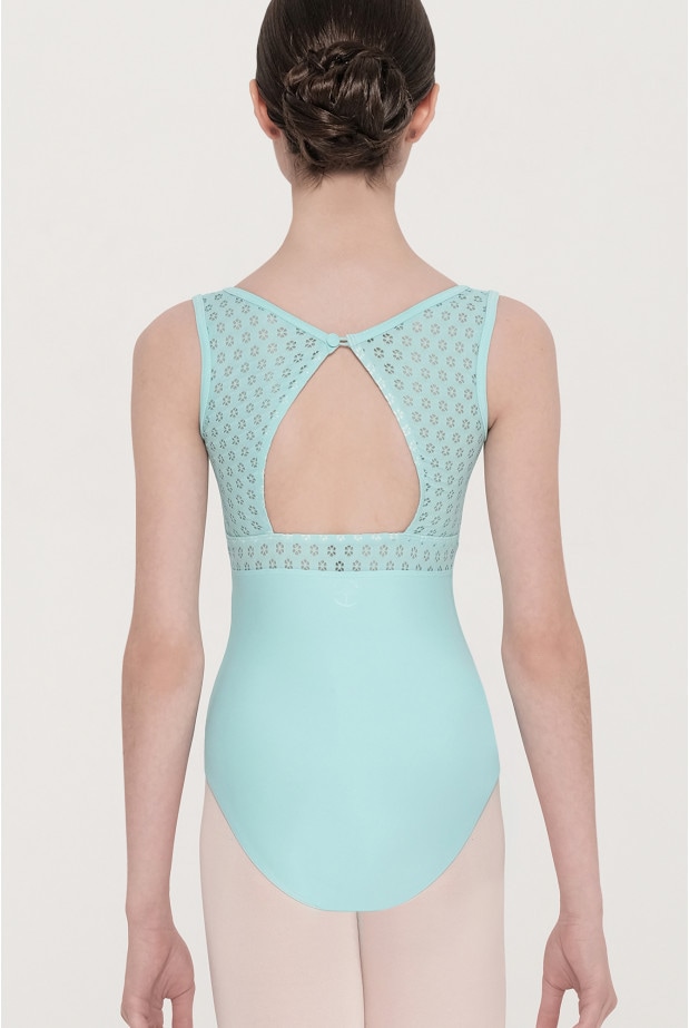 バックスタイルもオシャレ